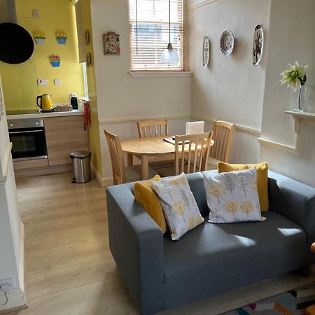 The Cosy Courtyard Apartment Edinburgh Exterior photo